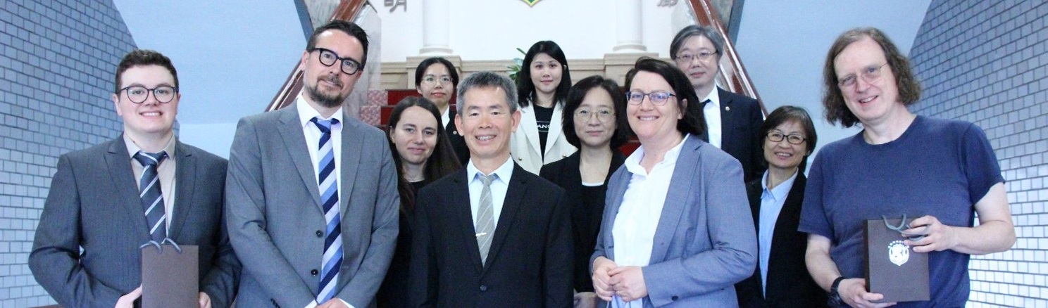 The Delegation from Trier University Visited AJMJ on March 24, 2025.05