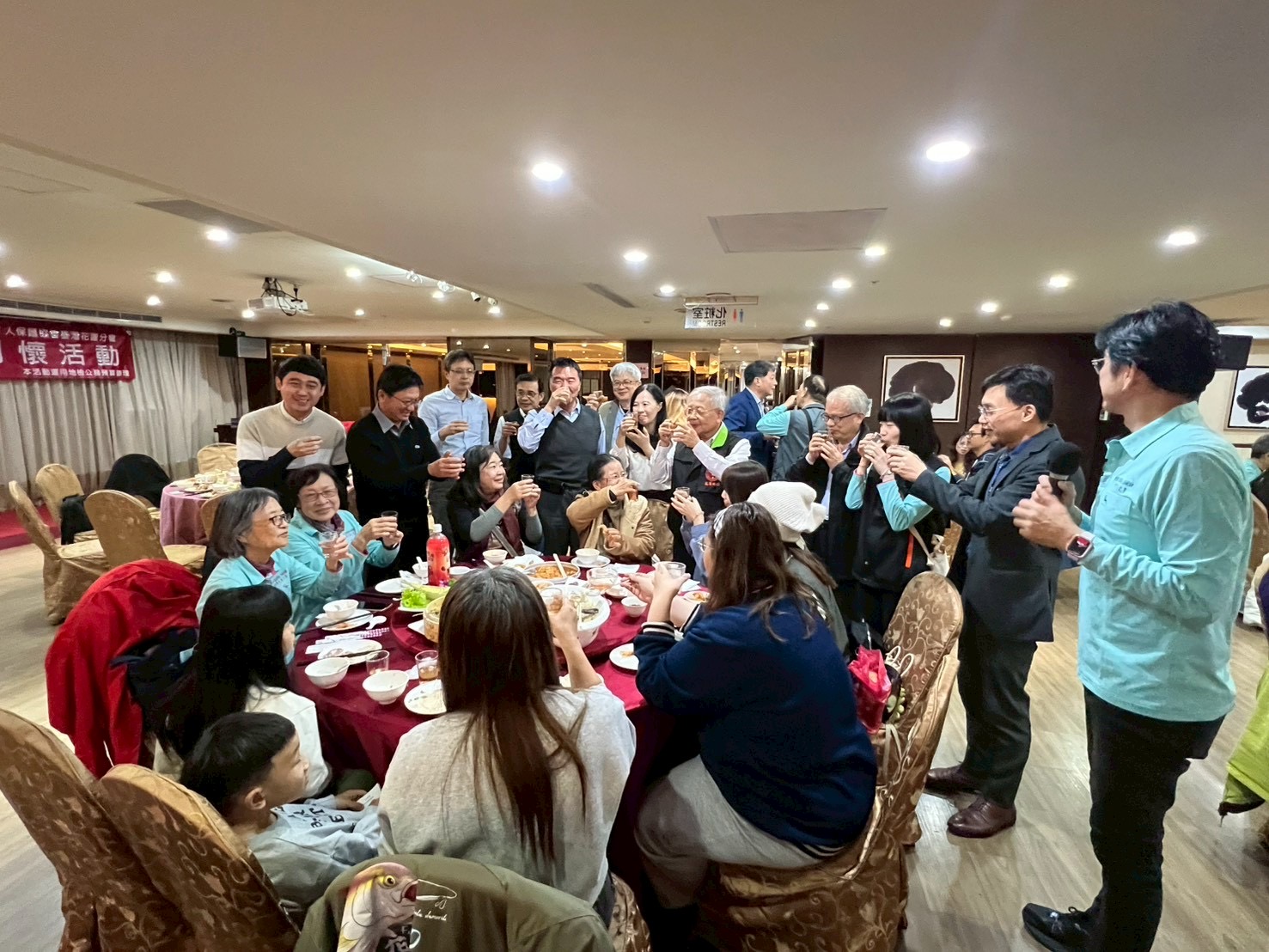 馨生家庭歡影圍爐照片1