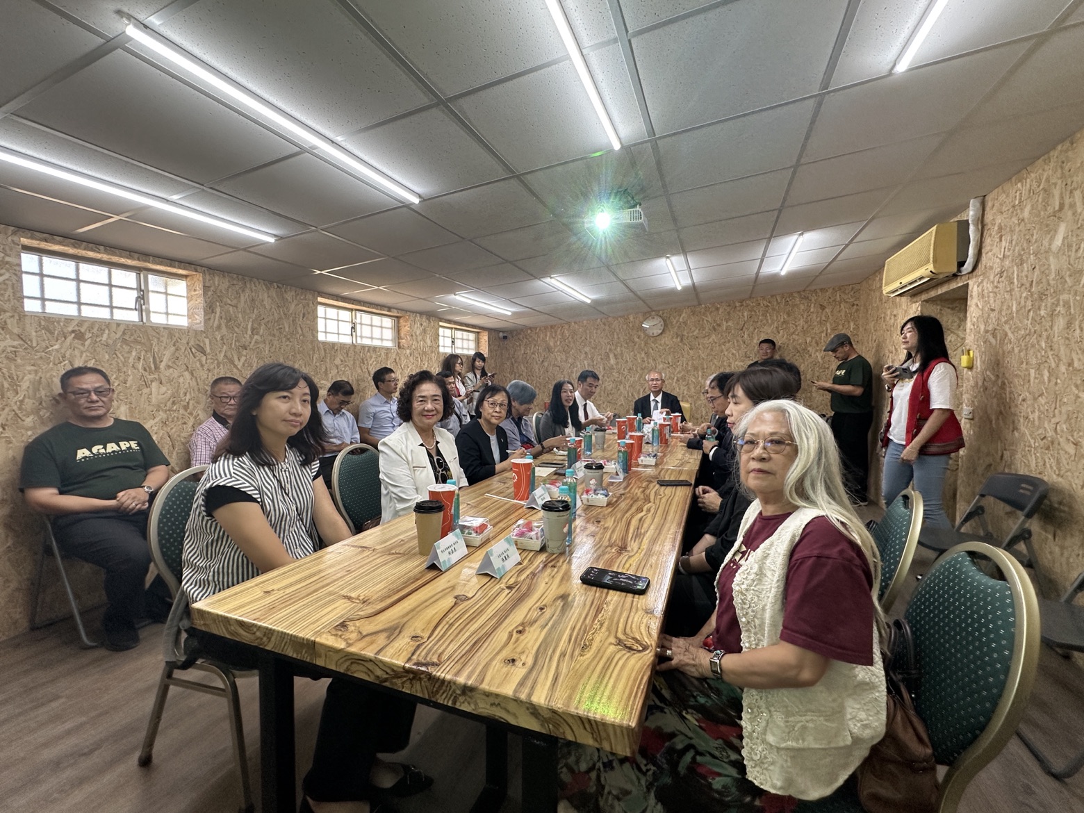 1CEDB0B5-221B-4BC0-87F4-F172664182EC