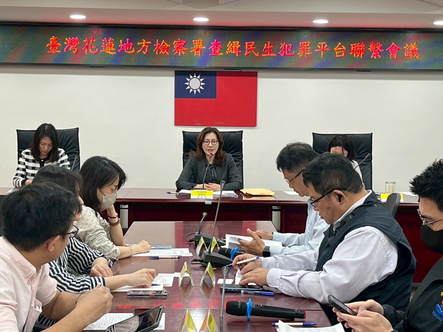 LINE_ALBUM_115.4.1查緝民生犯罪平台聯繫會議_260401_1