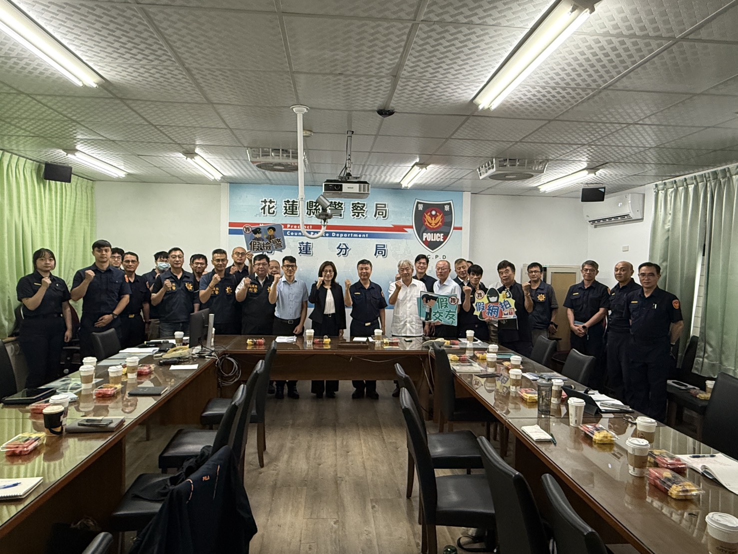 3花蓮地檢署檢察長率隊親赴花蓮分局召開「115年地方公職人員選舉查察檢警分區座談會」